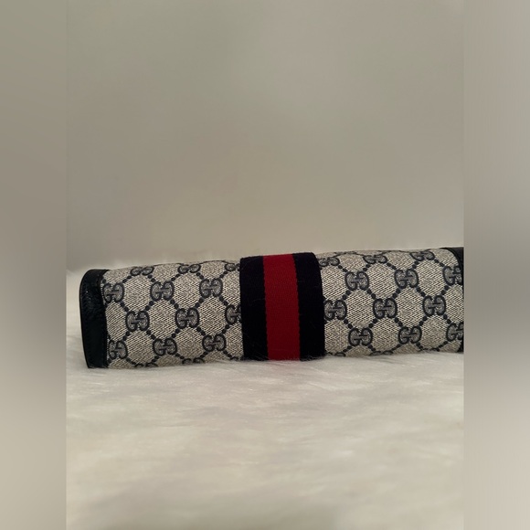 Authentic Gucci Sherry Line Clutch - Picture 2 of 13